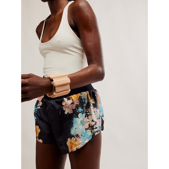 🆕 FP MOVEMENT Carpe Diem Printed Shorts / Floral Print - Picture 1 of 7